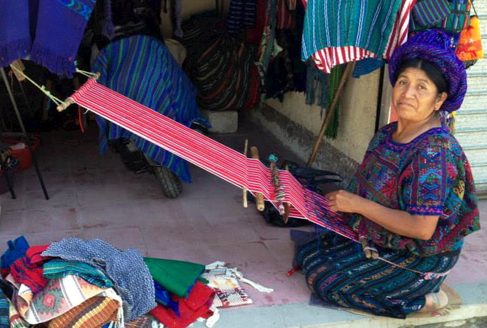 guatemalan weaver