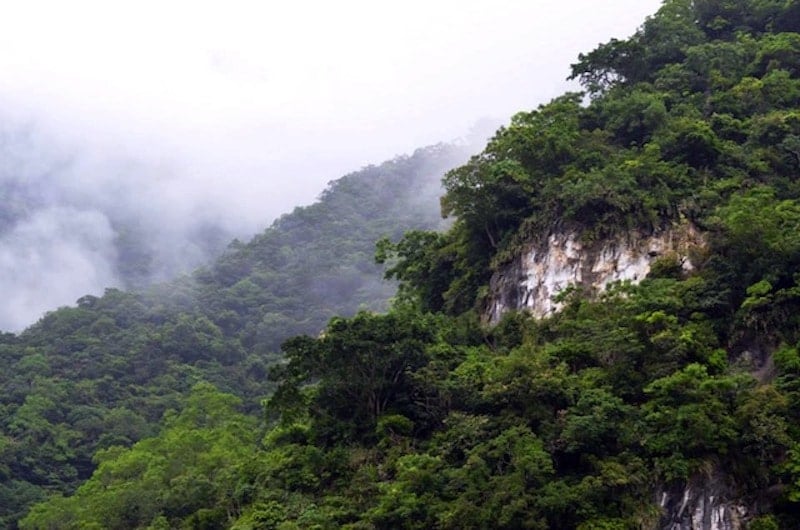 Taroko National Park is one of the top Asia tourism attractions in Taiwain