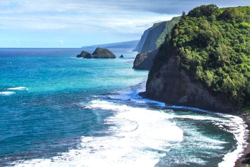 The Big Island coast offers great last minute hiking vacations