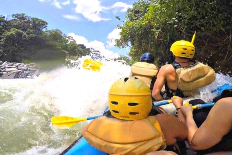 costa rica travel adventures whitewater rafting