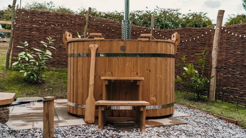 Airbnb offers hotels in the UK with private hot tubs 