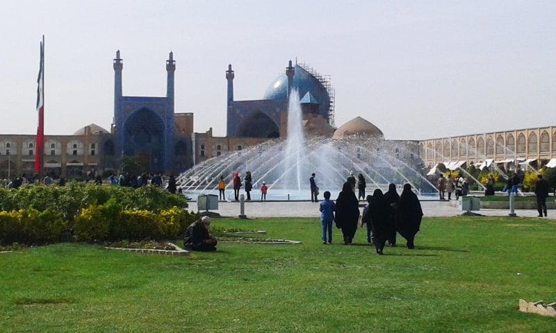 Visiting Imam Square in Isfahan when traveling to Iran as a woman alone