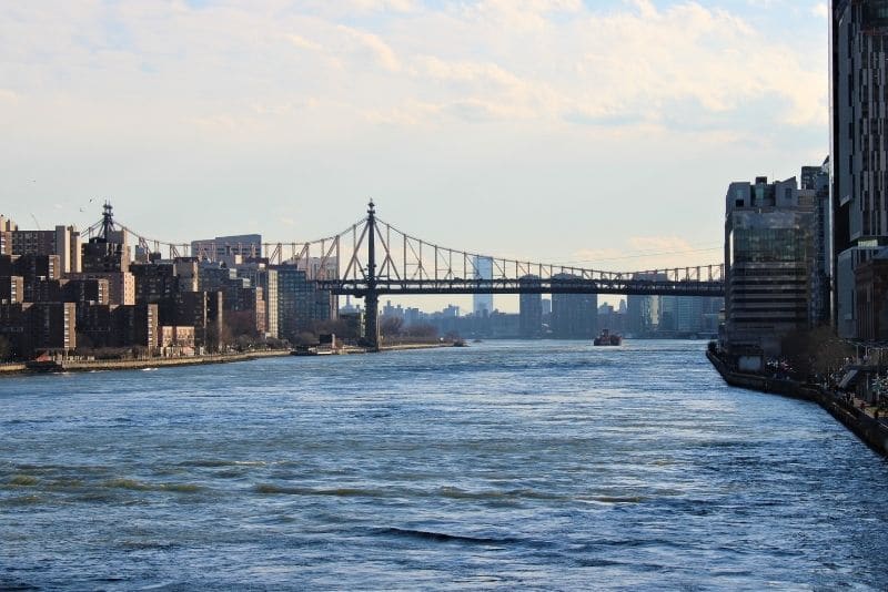 East River Greenway is an important attraction in an Upper East Side guide