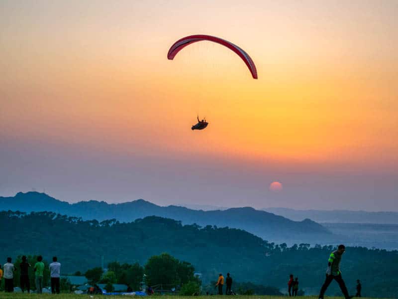 Paragliding in Bir Billing on a solo trip near Delhi