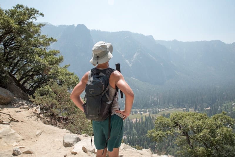 One of the many viewpoints along the Columbia Rock Trail in Yosemite National Park