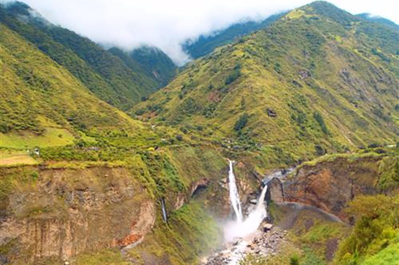 seeing waterfalls in Banos during Ecuador travel