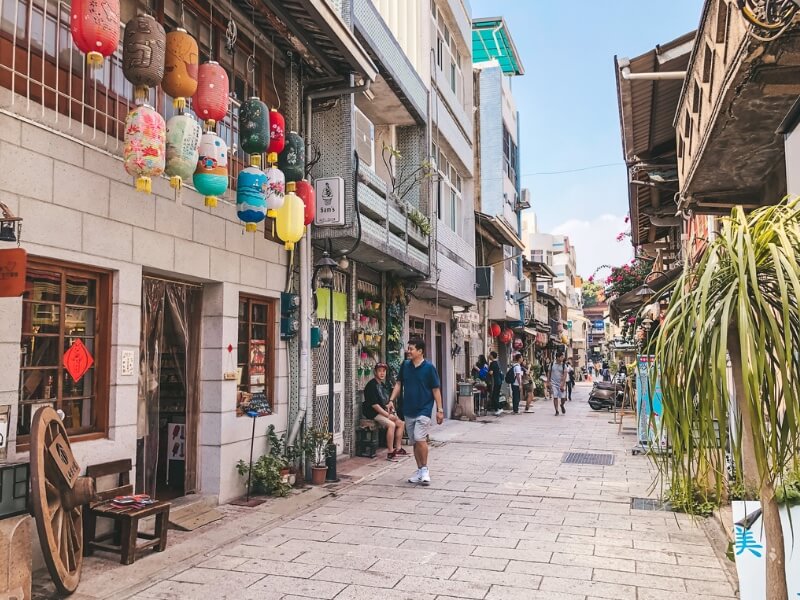 Shennong Street in Tainan is a safe attraction for Taiwan solo travel