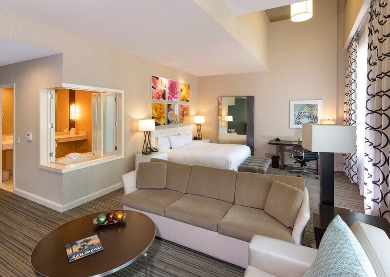 Hilton Gaslamp Quarter is one of the top hotels in San Diego with private hot tubs in the room