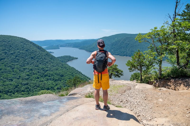 Hudson River view along the Breakneck Ridge trail