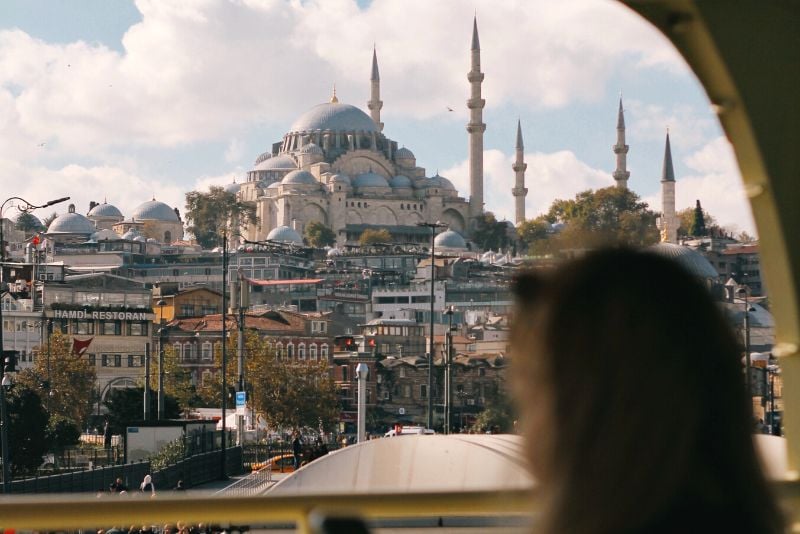 woman traveling solo in Istanbul, Turkey