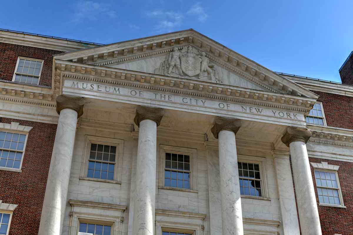 A close up photo of the entrance of Museum of the City of New York.