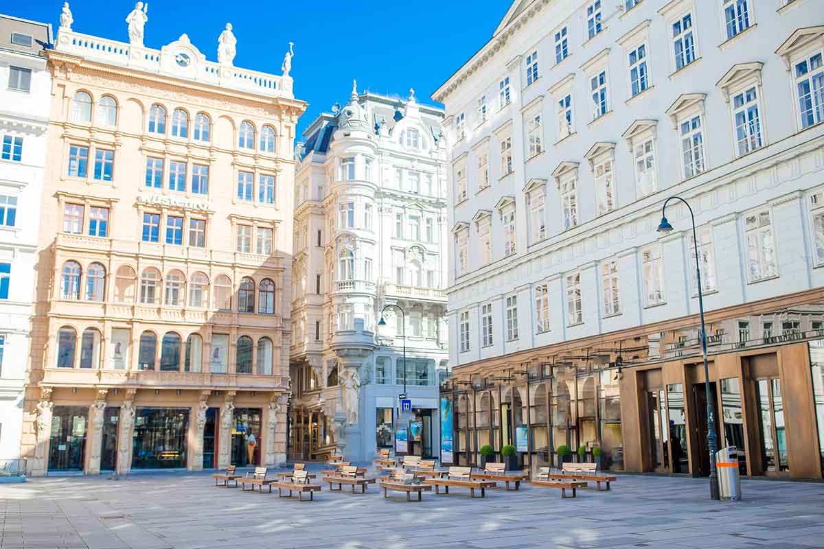 Beautiful architecture in the old city in Vienna.