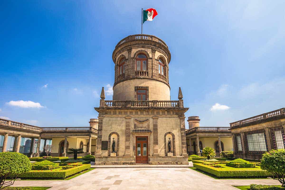 solo traveler in Mexico City visiting Chapultepec Castle