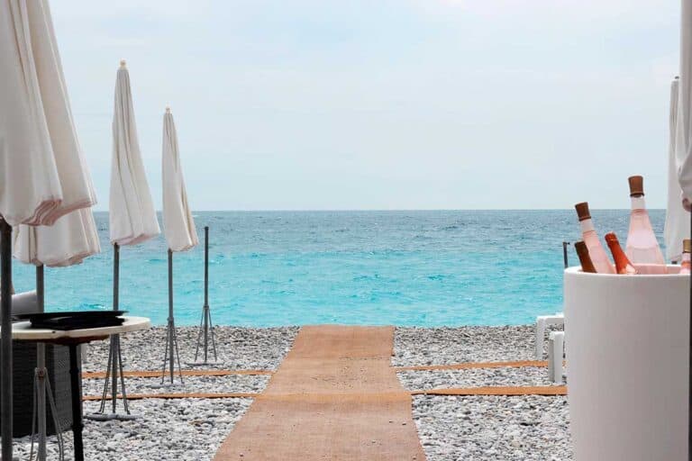 15 Best Beach Clubs On The French Riviera (Gorgeous!)
