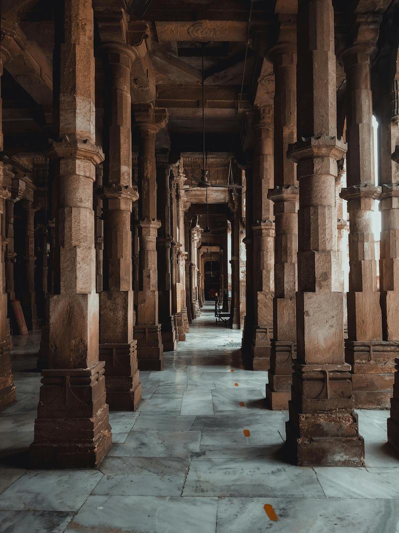 hallways at the Jama Mosque in Ahmedabad, India